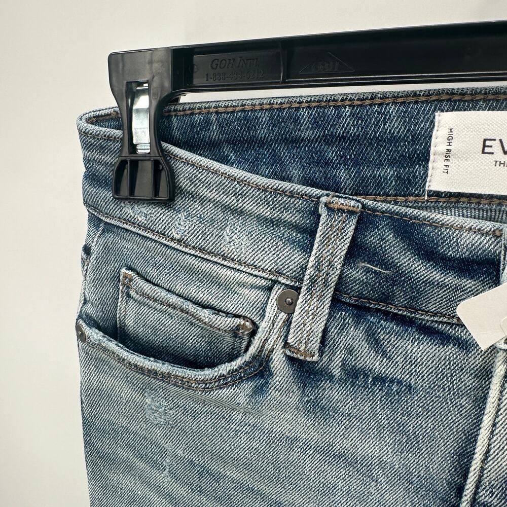 EVEREVE NWT Ever Straight Denim Light Wash Jean // 00 - Picture 7 of 12